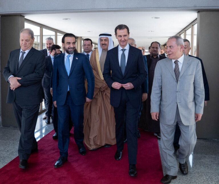 Assad de Syrie rencontre de hauts députés arabes à Damas