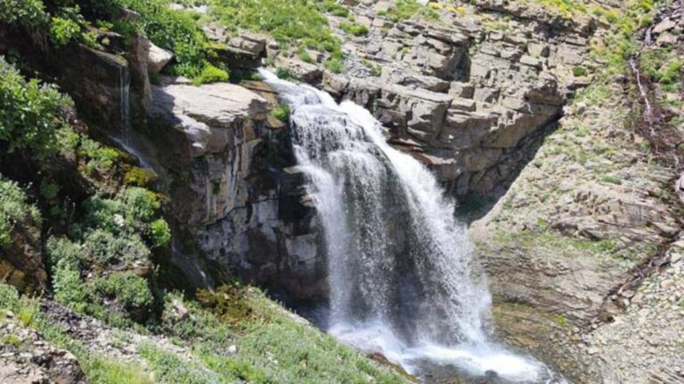 Le paradis caché de Yüksekova : la cascade d&rsquo;Orşe !  accueille ses visiteurs