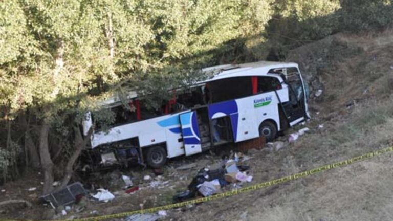 Catastrophe de bus à Yozgat : la cause de l&rsquo;accident dans lequel 12 personnes sont mortes a été déterminée