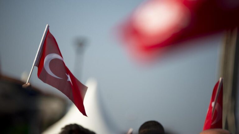 Aujourd&rsquo;hui (30 août, Jour de la Victoire) est-il un jour férié ?  Le mercredi 30 août 2023 est-il férié ?