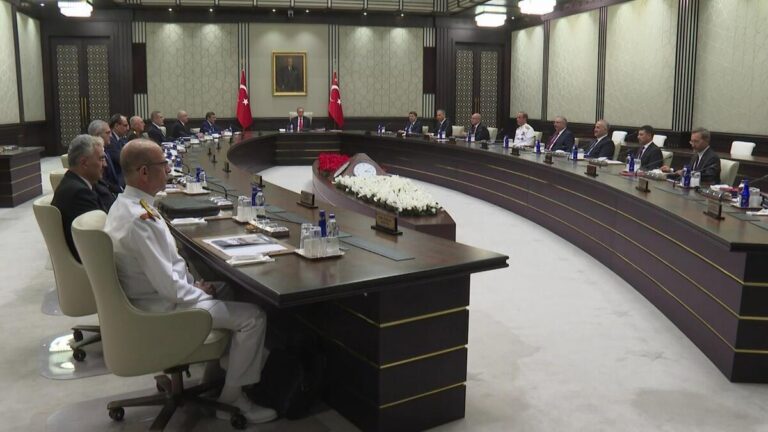 Réunion MGK de 3 heures à Beştepe