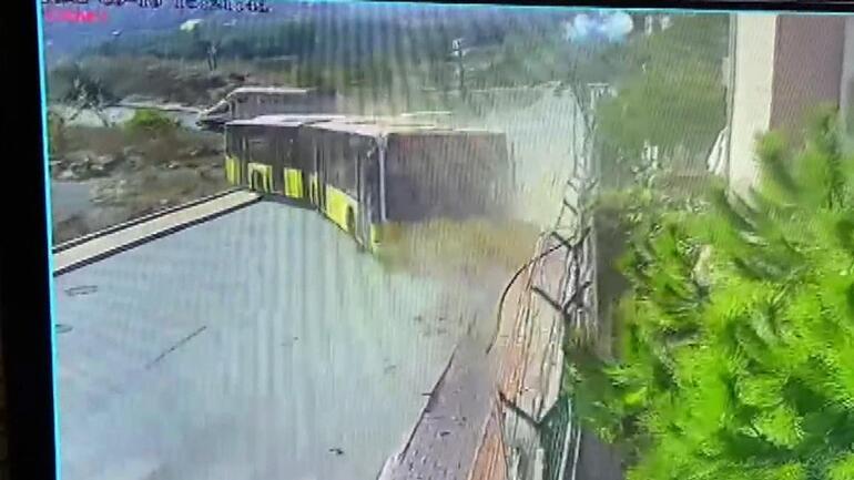 Un bus de l'IETT renversé à Başakşehir : il y a des blessés