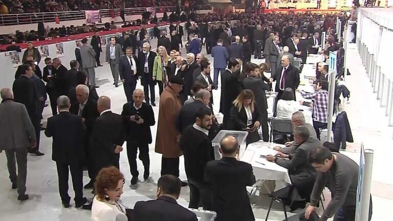 La candidature d&rsquo;Istanbul se bat au CHP