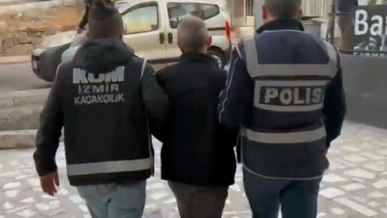 Détention de 25 suspects recherchés pour délits financiers à Izmir