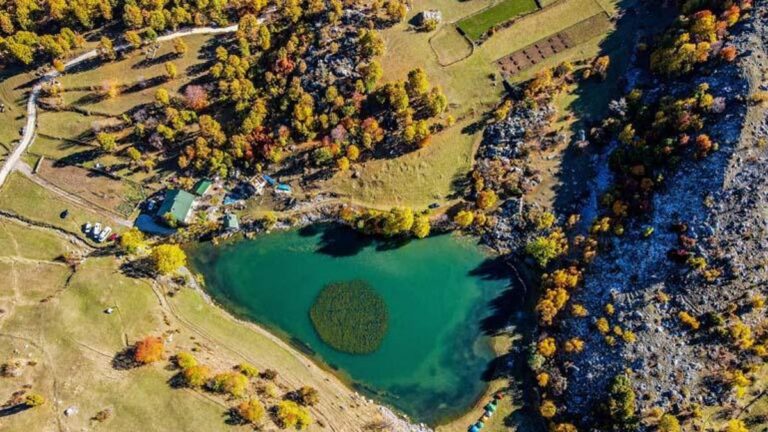 Les couleurs de l&rsquo;automne se sont montrées dans la Şavşat « Slow City »