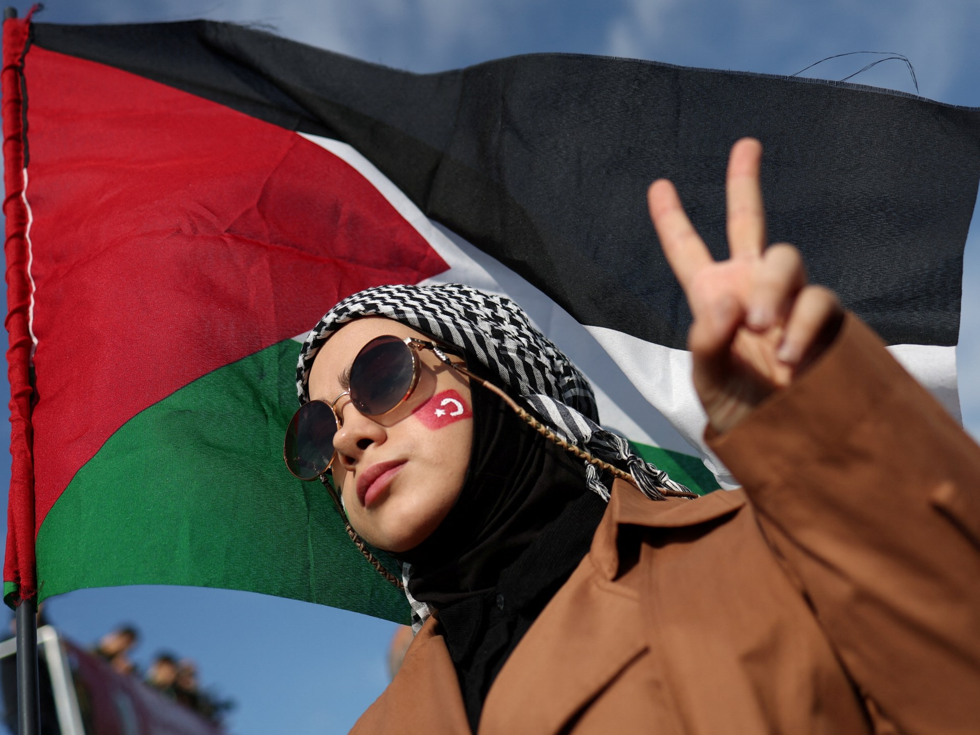 Un « convoi de liberté » vers une base militaire américaine en Turquie appelle au cessez-le-feu à Gaza