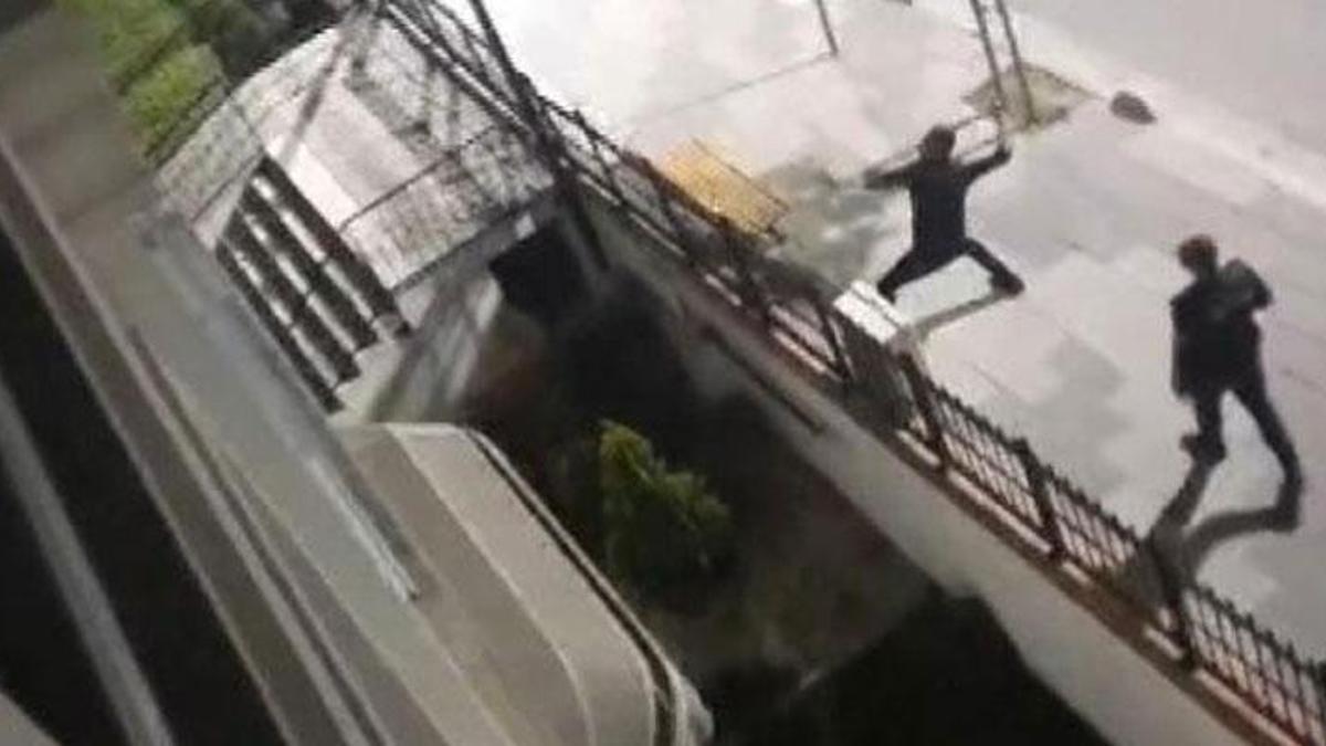 Horreur à coups de machettes à Büyükçekmece !  Il a couru sur les passants