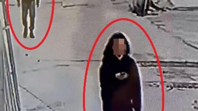 Harcèlement d&rsquo;une fille sur le chemin de l&rsquo;école !  Il était aveuglé et ne pouvait pas se contrôler !