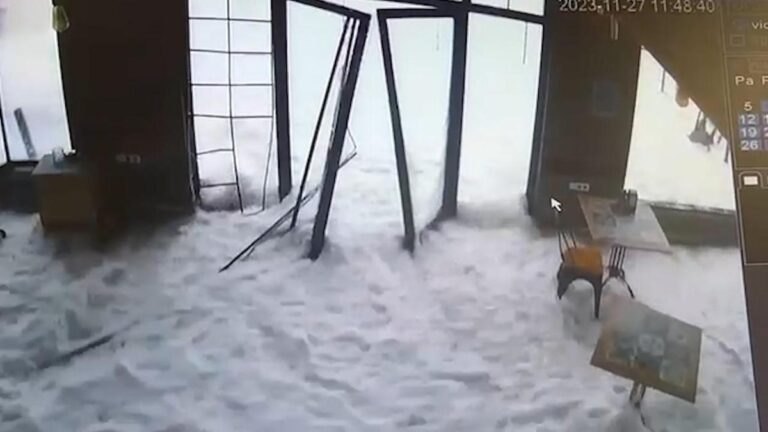 L&rsquo;établissement balnéaire de Rize a subi le tsunami