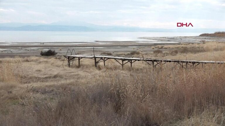 Le prélèvement d&rsquo;eau dans le lac de Van a été prouvé par des photographies