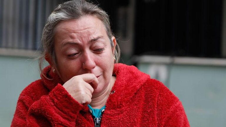 Il a fondu en larmes : son dur travail a disparu en 3,5 minutes