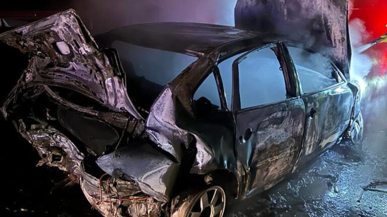 Ils ont survécu à cette voiture ;  7 blessés