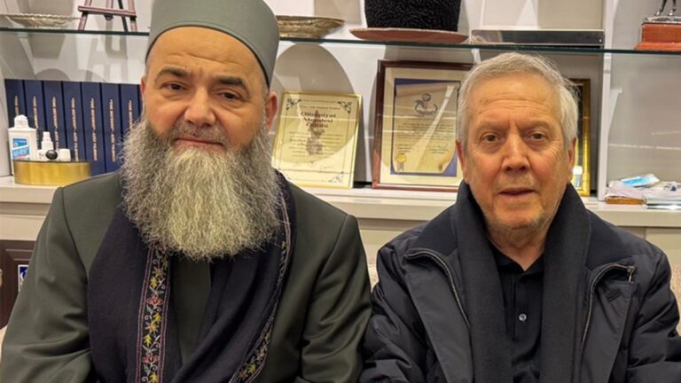 Cübbeli Ahmet Hoca a rendu visite à l&rsquo;ancien président de Fenerbahçe, Aziz Yıldırım