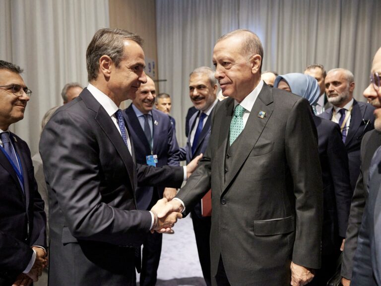 La Grèce et la Turquie tentent de rétablir leurs relations après des années d&rsquo;hostilité