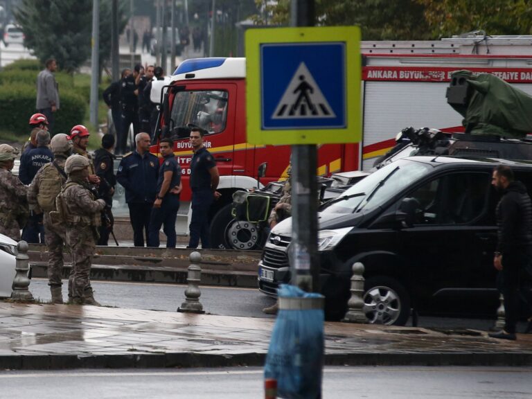 La Turquie arrête des suspects de l&rsquo;EIIL alors que la campagne de détention se poursuit