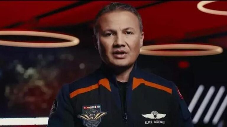 Qui est Alper Gezeravci?  Alper Gezeravcı est devenu le premier astronaute turc à aller dans l&rsquo;espace !