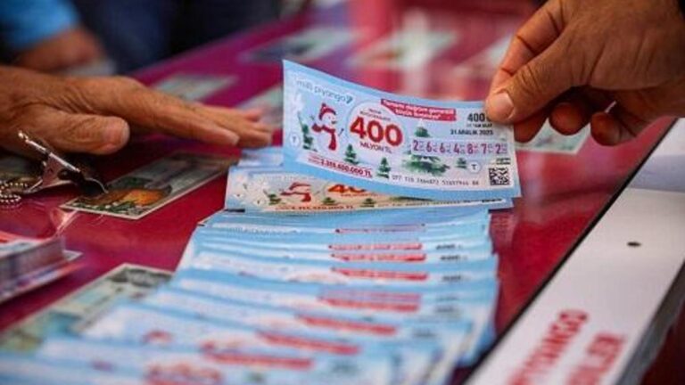 À combien s’élèvent les prix complets des billets ?  Combien coûte un billet complet du Nouvel An de la Loterie nationale ?