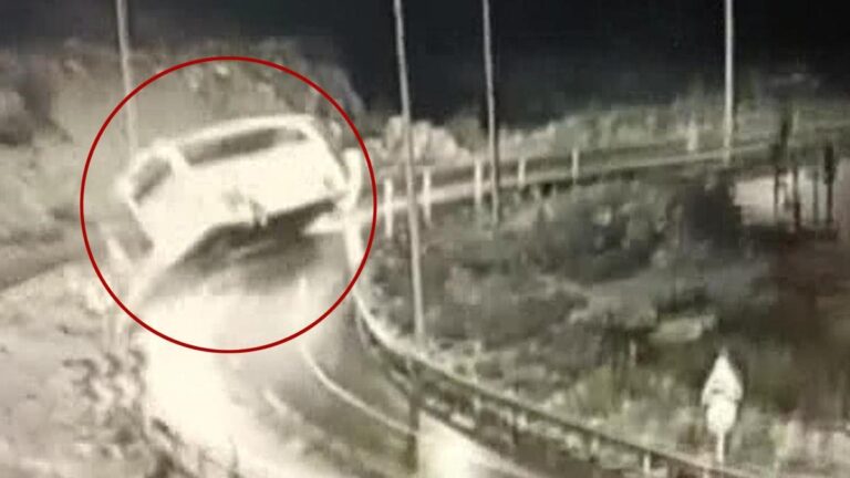 C&rsquo;est ainsi qu&rsquo;un bus de passagers s&rsquo;est renversé à Mersin