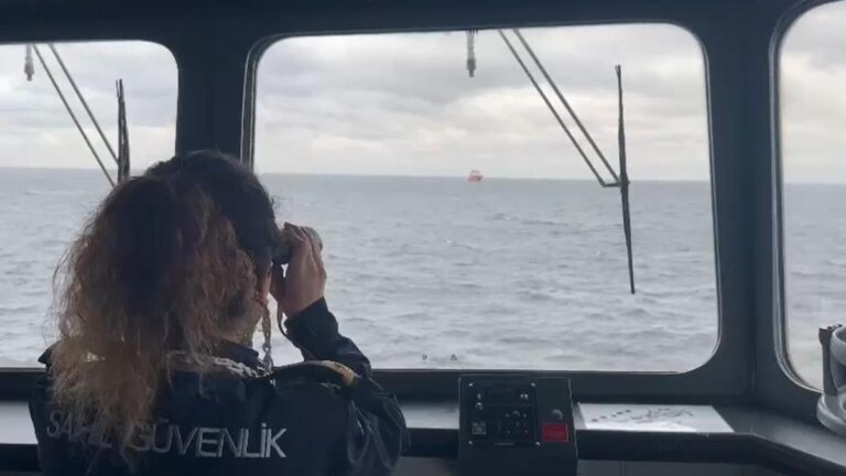 Les cadavres de 2 des 6 membres d&rsquo;équipage portés disparus du navire qui a coulé dans la mer de Marmara ont été retrouvés.