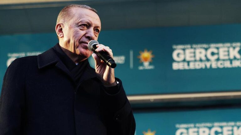 AK Party complète les listes : elles seront livrées les 19 et 20 février