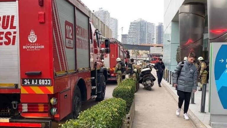 Un incendie s&rsquo;est déclaré sur le parking d&rsquo;un site de luxe à Üsküdar