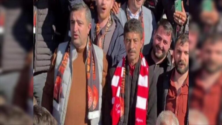 Remise du « HÜDA PAR » au candidat du parti DEM