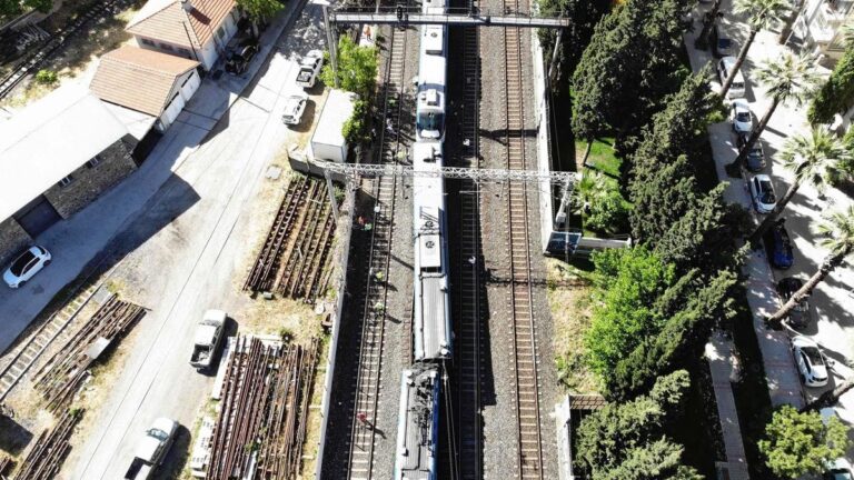 İZBAN a déraillé à Izmir