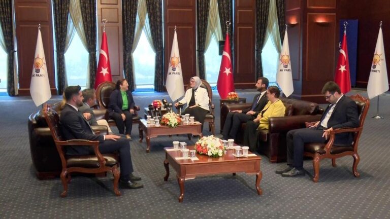 Voici le programme des fêtes des partis politiques