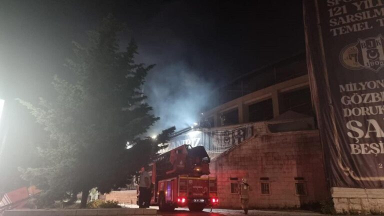 Incendie au stade Beşiktaş