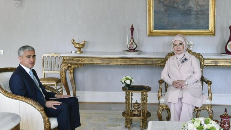La Première Dame Erdoğan a rencontré le vice-président de l'Azerbaïdjan