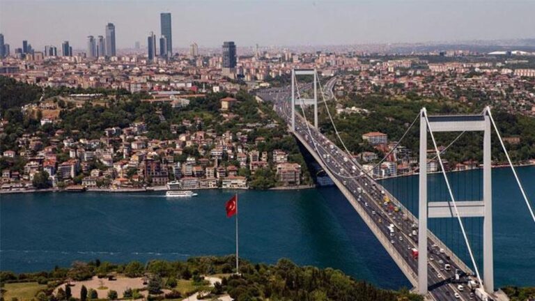 Les ponts et les autoroutes sont gratuits pendant l'Aïd al-Adha