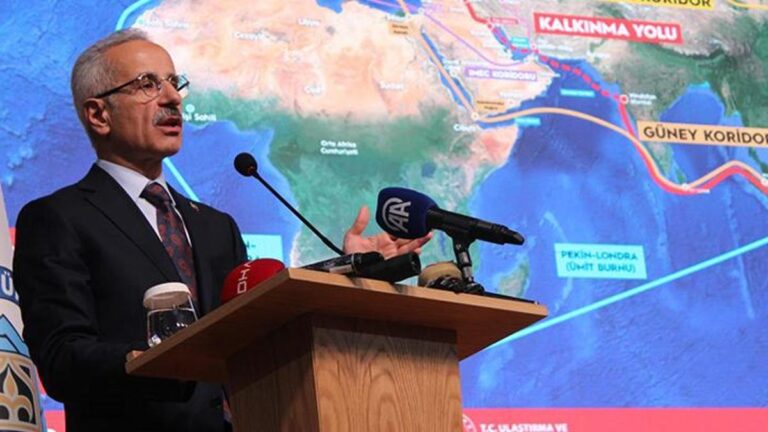 Ministre Uraloğlu : Nous augmenterons le réseau ferroviaire à 28 mille kilomètres