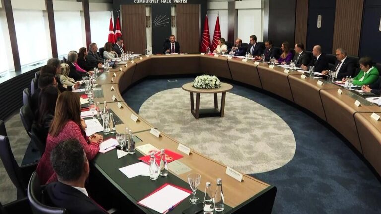 Le loup gris du CHP signe l'agenda en MYK