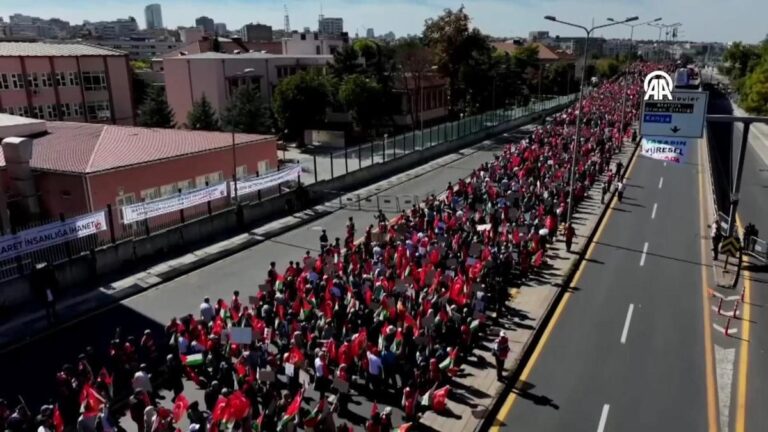 La Turquie est dans la rue pour Gaza