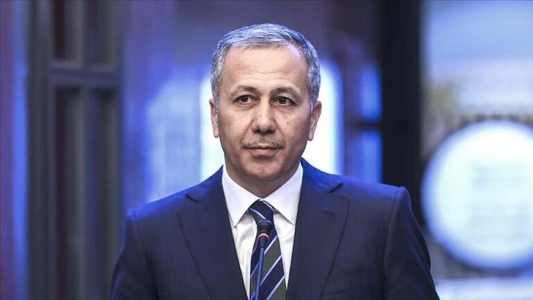 Avertissement de « partage provocateur » du ministre de l'Intérieur Ali Yerlikaya