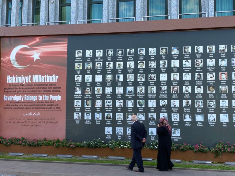 En Turquie, la mort de Gülen offre une opportunité de tourner la page après la tentative de coup d'État