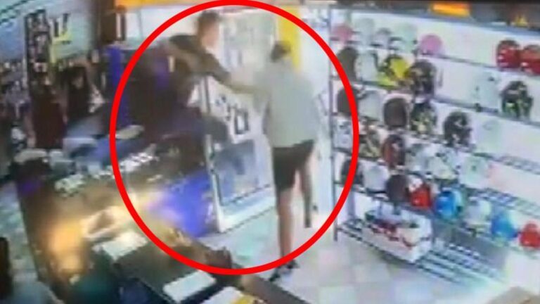 Il s'en est pris à ceux qui tentaient d'insulter Atatürk | Actualités vidéo
