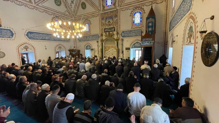 À quelle heure est la prière du vendredi aujourd’hui ? Heure de prière du vendredi 29 novembre 2024, Diyanet !