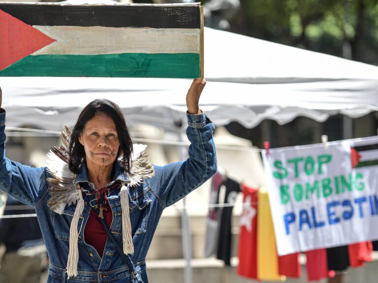 Il est temps que le G20 prenne l'initiative de contribuer à la construction d'un monde plus juste.