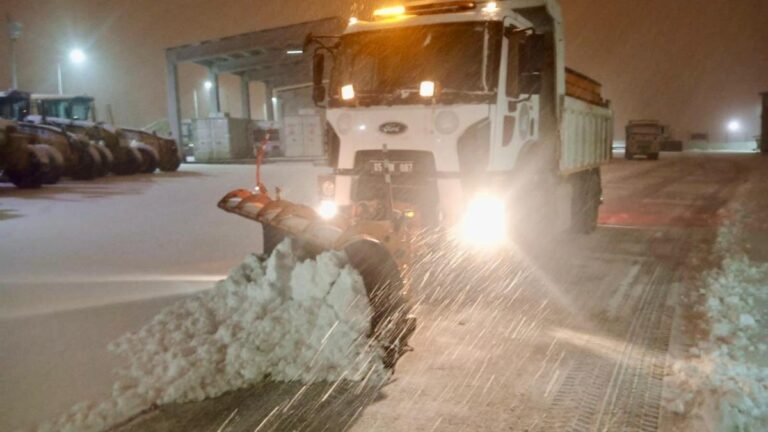 131 localités de Van ont été fermées au transport à cause de la neige