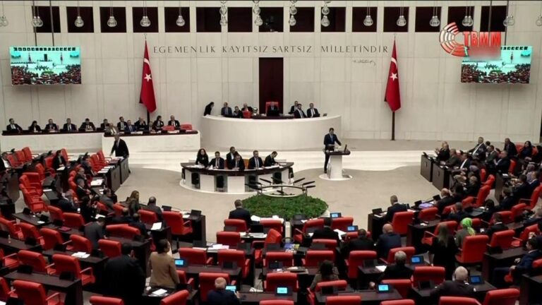 Quel est l’ordre du jour du Parlement cette semaine ?