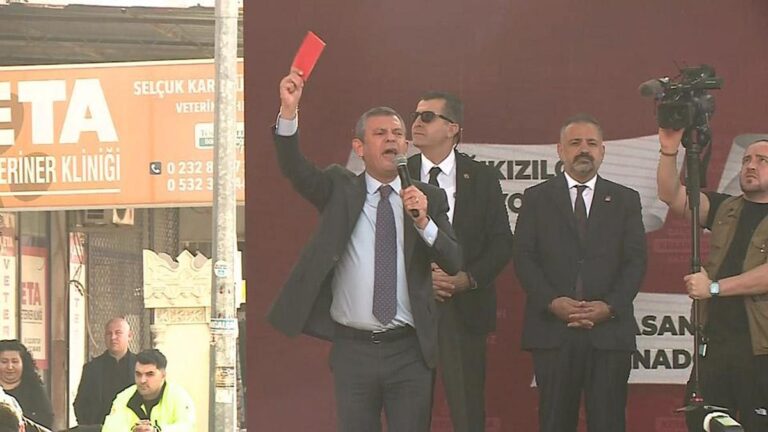 Réponse aux critiques du carton rouge du leader du CHP, Özgür Özel