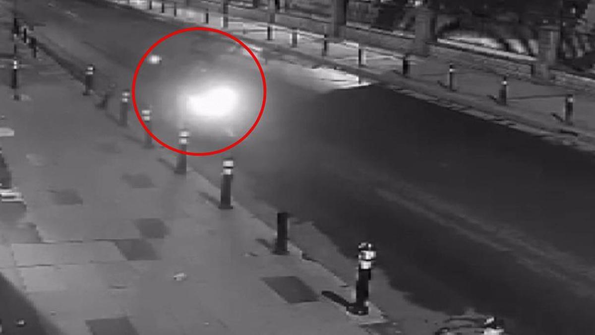 Ils ont tourné une vidéo et fait pleuvoir des balles sur le lieu de travail !