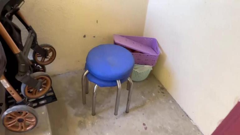 Les escaliers de feu sont devenus entrepôt