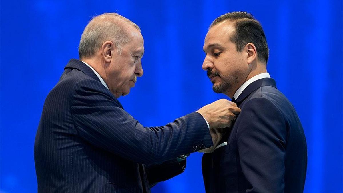 Description de Kürşad Zorlu qui a rejoint le parti AK