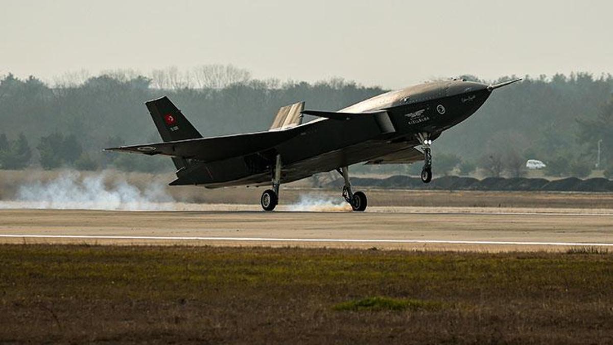 Les tests en vol de Bayraktar Kızılelma se poursuivent avec succès