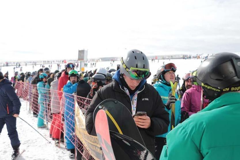 Densité du week-end au centre de ski Erciyes