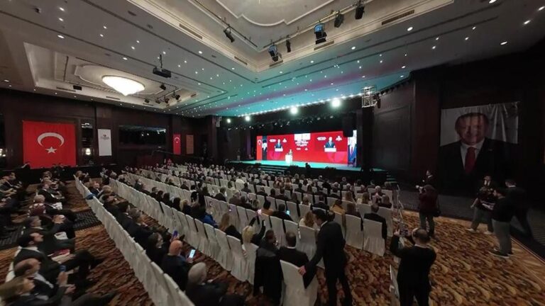 Un avenir plein d'espoir pour les enfants: Istanbul Children Project