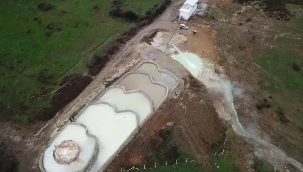 3 heures loin d'Istanbul, la source de guérison et le pamukkalelesi de Bursan libre