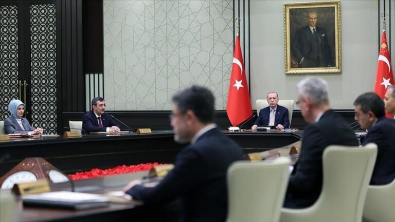 Dernière minute! La réunion du cabinet présidentiel a commencé